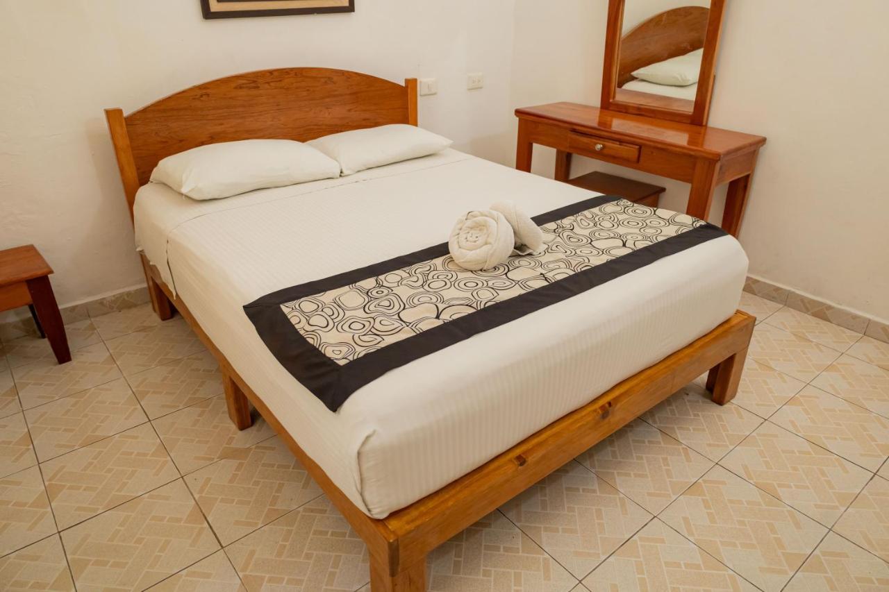 Hotel Las Palmas Cancun Centro Luaran gambar