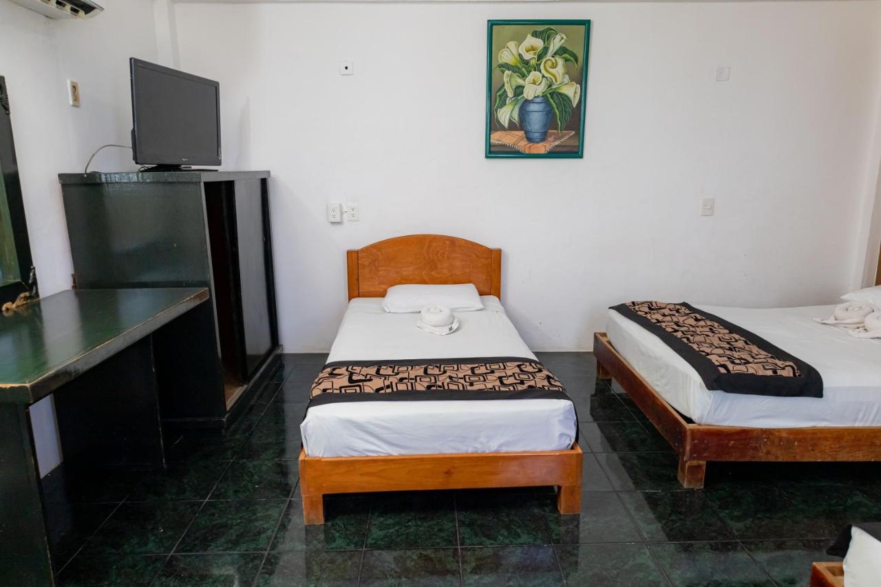 Hotel Las Palmas Cancun Centro Luaran gambar