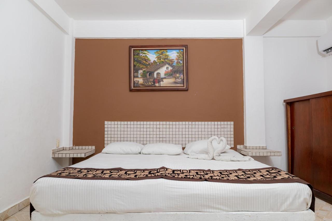 Hotel Las Palmas Cancun Centro Luaran gambar